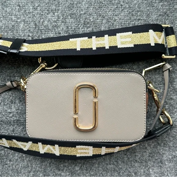 Marc Jacobs Snapshot Crossbody Bag (EUC) - Picture 7 of 13